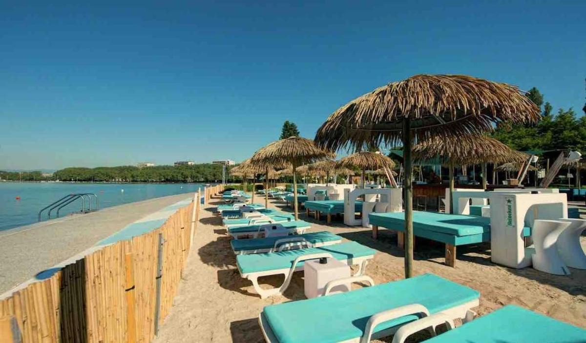 Golden Beach Parking Proche Du Lac Annecy Dış mekan fotoğraf